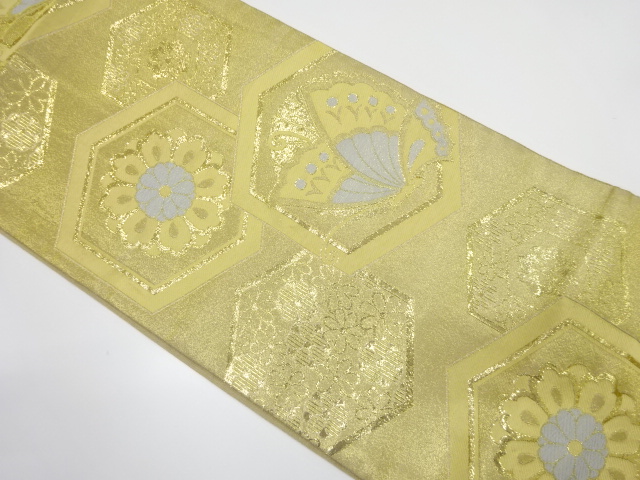 アンティーク　亀甲に蝶・花模様織り出し袋帯（着用可）